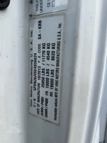 2014 HINO 268
