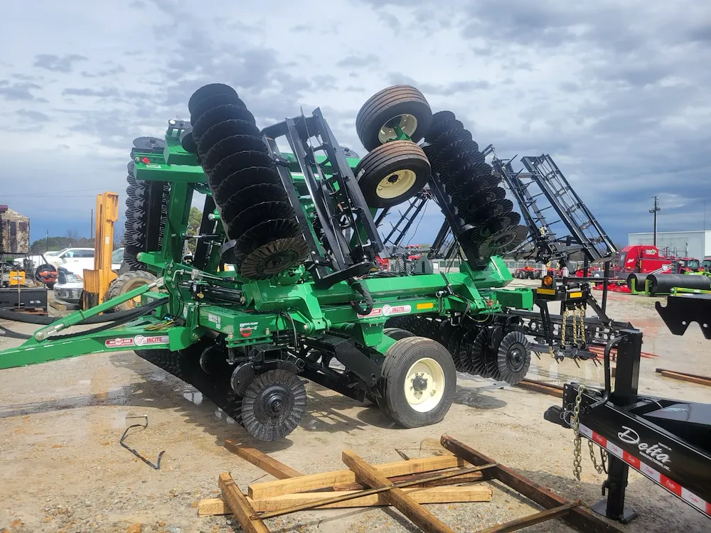 2023 MCFARLANE IC5127