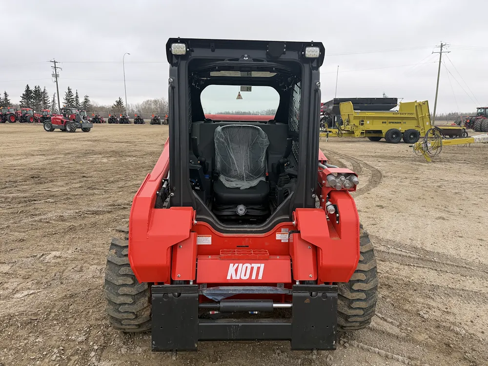 2025 KIOTI SL750