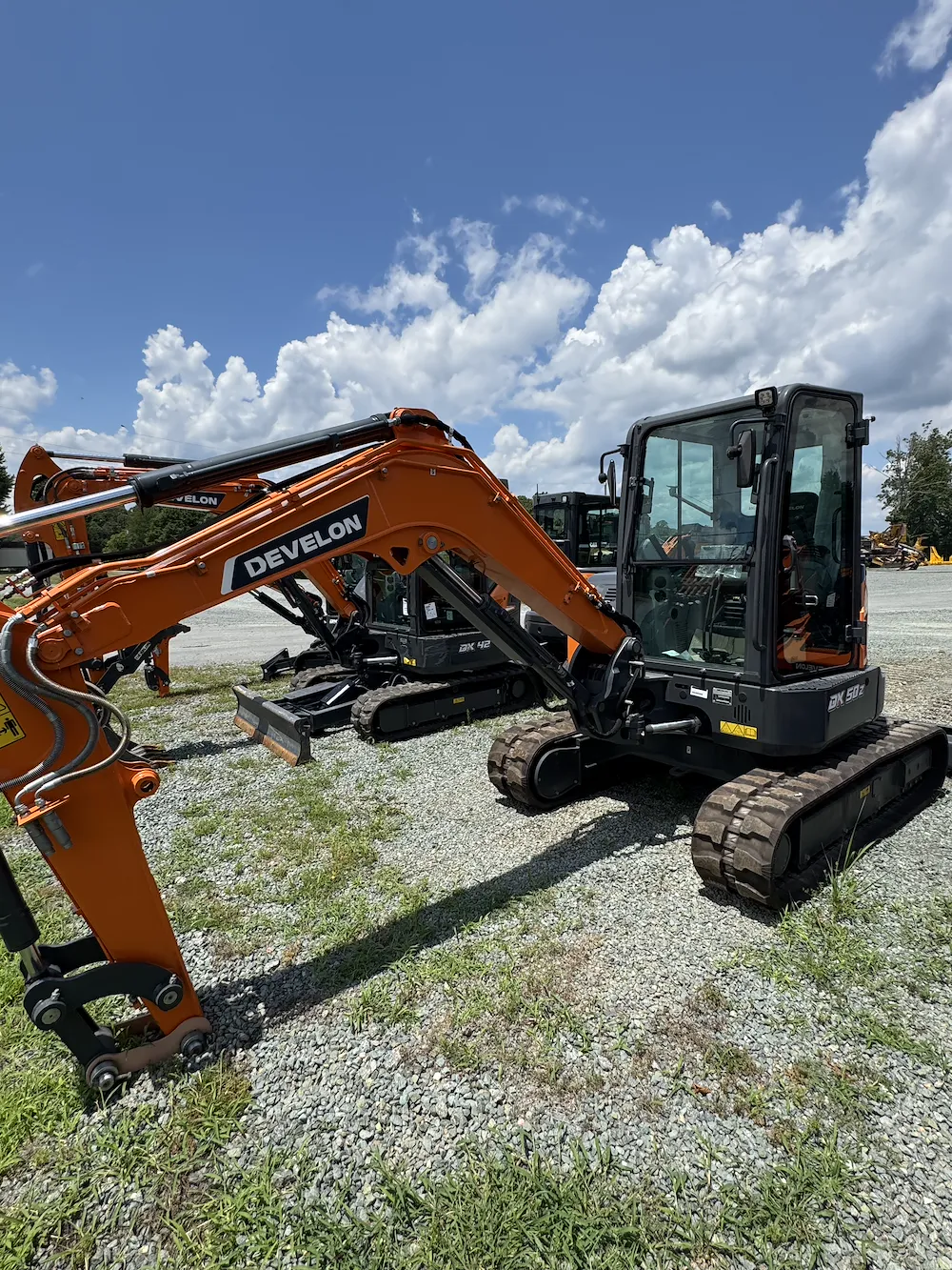  DEVELON DX50Z-7